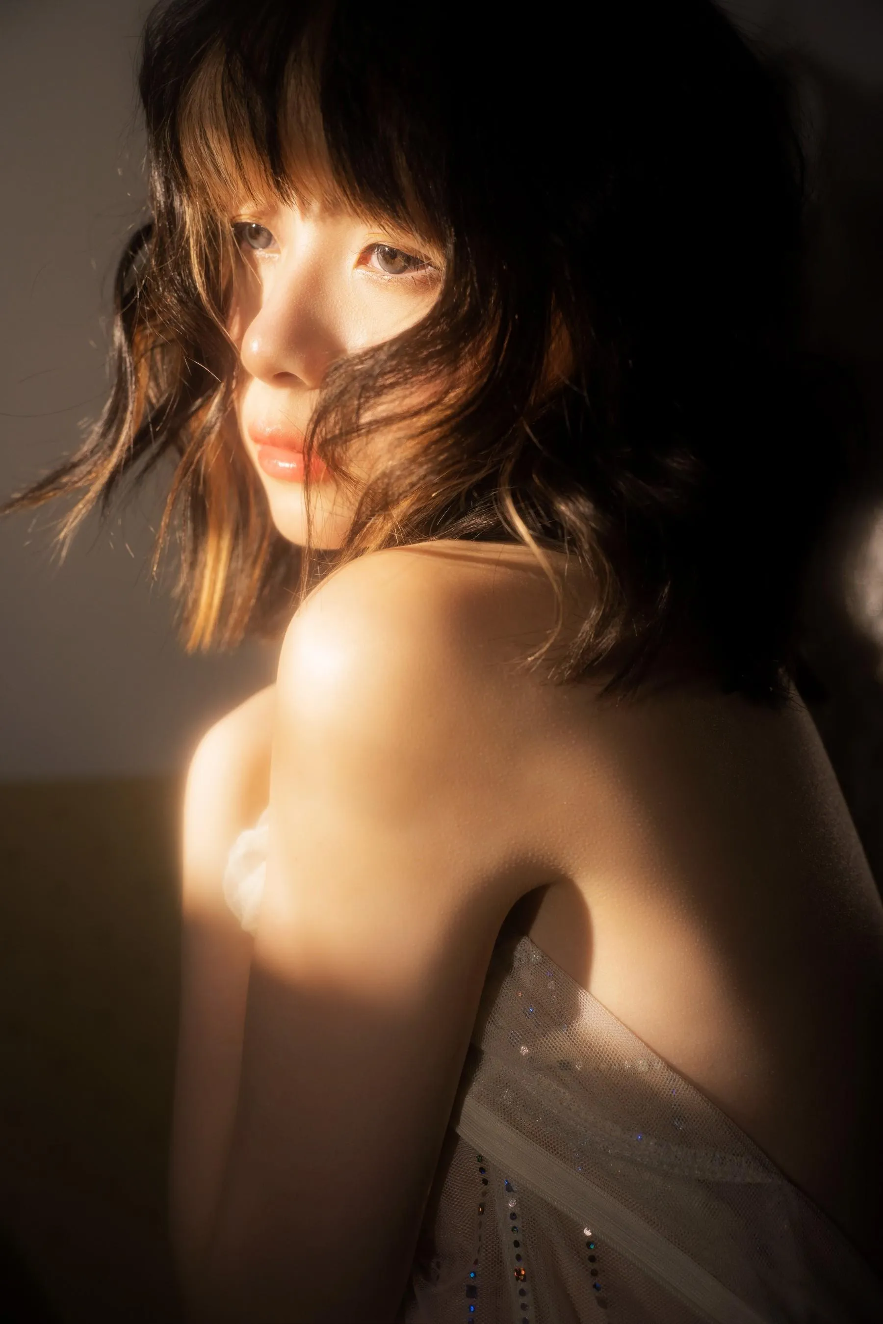 [艺图语] 2022.06.27 夏夜晚风 清青琴玖 [22P]插图1